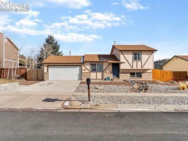 2005 Palm Drive, Colorado Springs, CO 80918