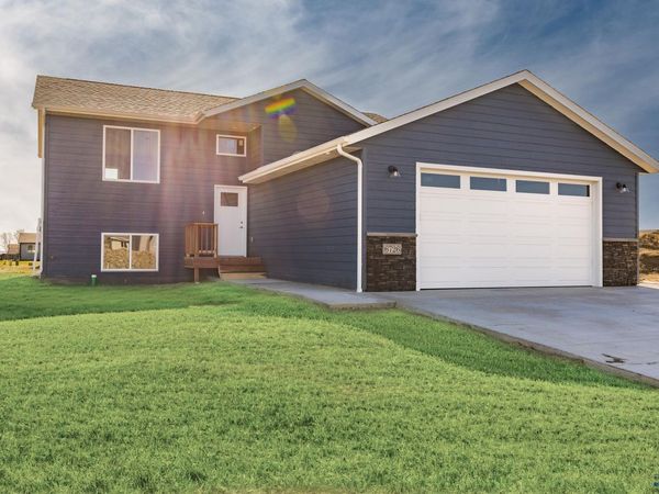 6694 RECEDA ST, Rapid City, SD 57703