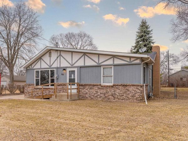 832 Taft Road, ROCKFORD, IL 61109