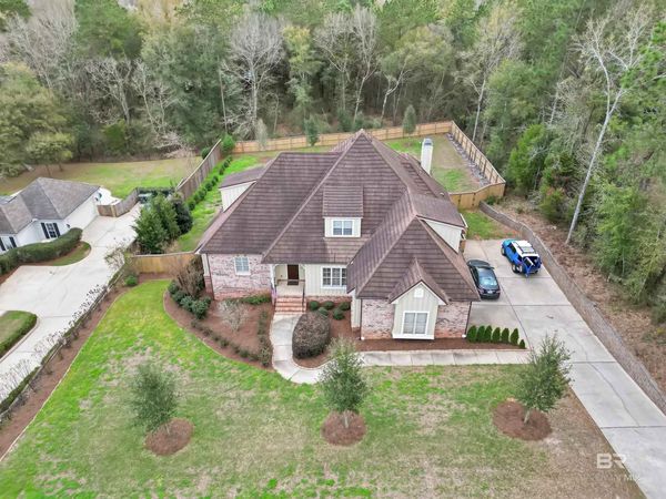 8838 N Lamhatty Lane, Daphne, AL 36526