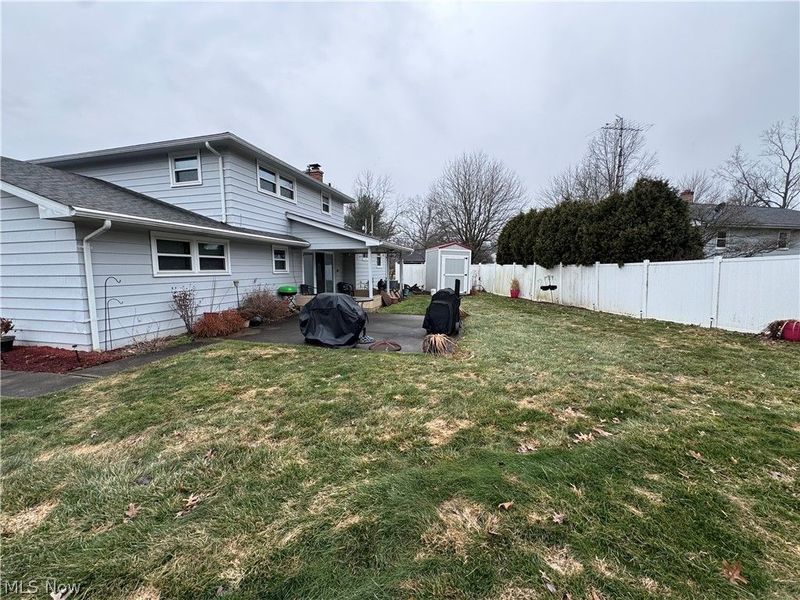 1621 Coventry Avenue NE, Warren, OH 44483 Photo 2