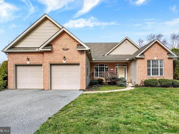 1216 WINDING OAK DRIVE, YORK, PA 17403