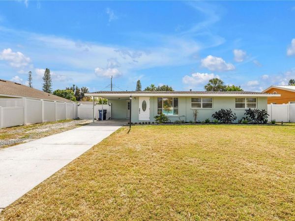 2112 HOPKINS DRIVE W, BRADENTON, FL 34207
