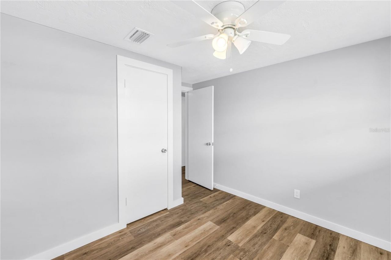 2112 Hopkins Drive W, Bradenton, FL 34207 Photo