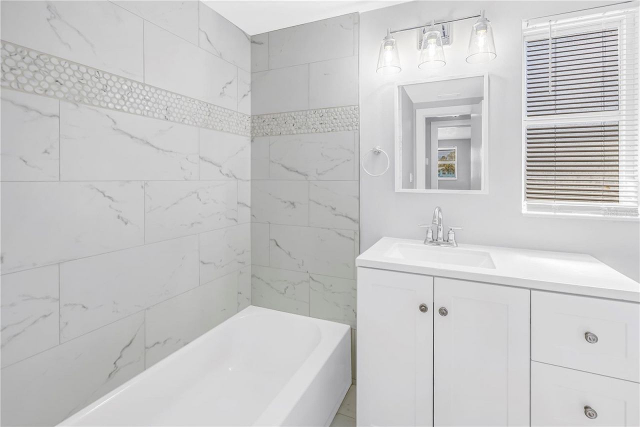 2112 Hopkins Drive W, Bradenton, FL 34207 Photo