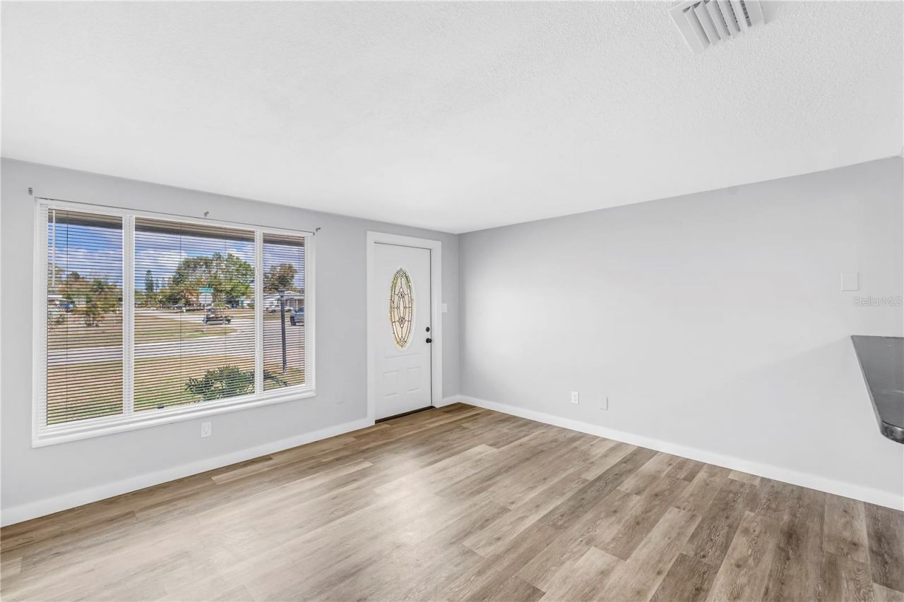 2112 Hopkins Drive W, Bradenton, FL 34207 Photo