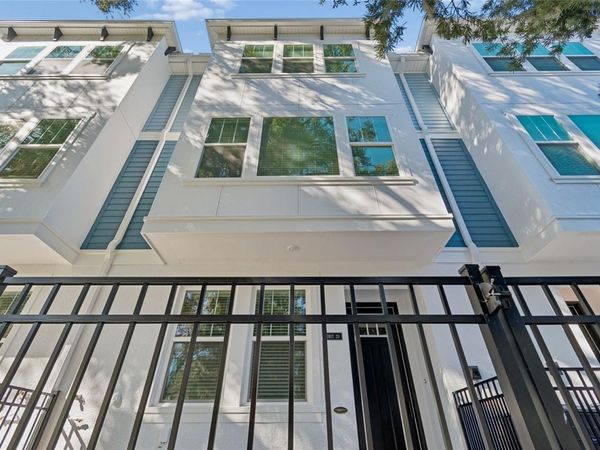 6605 N NEBRASKA AVENUE , Unit 20, TAMPA, FL 33604