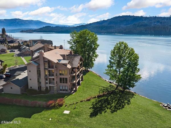 651 Dover Bay Parkway , Unit 102, Dover, ID 83825