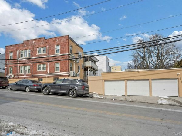 42 Alder Street , Yonkers, NY 10701