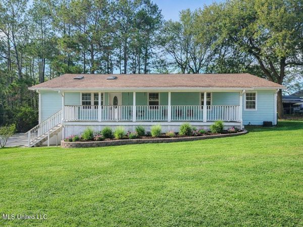 6509 Big Oak Drive, Ocean Springs, MS 39564