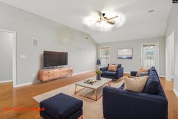 109 Dutch Oaks Drive  photo 4