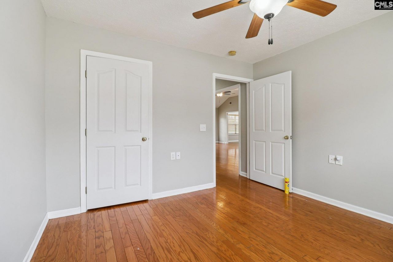 109 Dutch Oaks Drive Photo 21