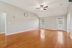 109 Dutch Oaks Drive  photo 4