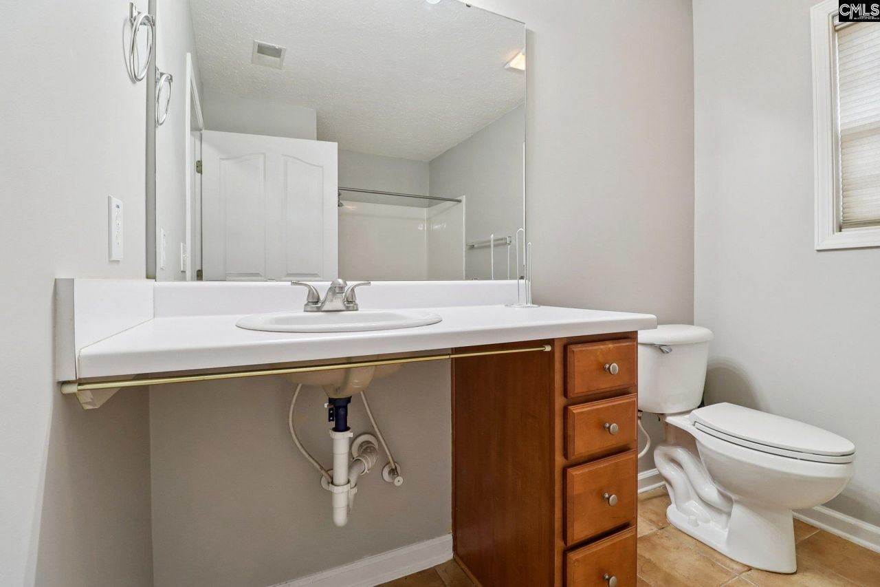 109 Dutch Oaks Drive  Photo 38