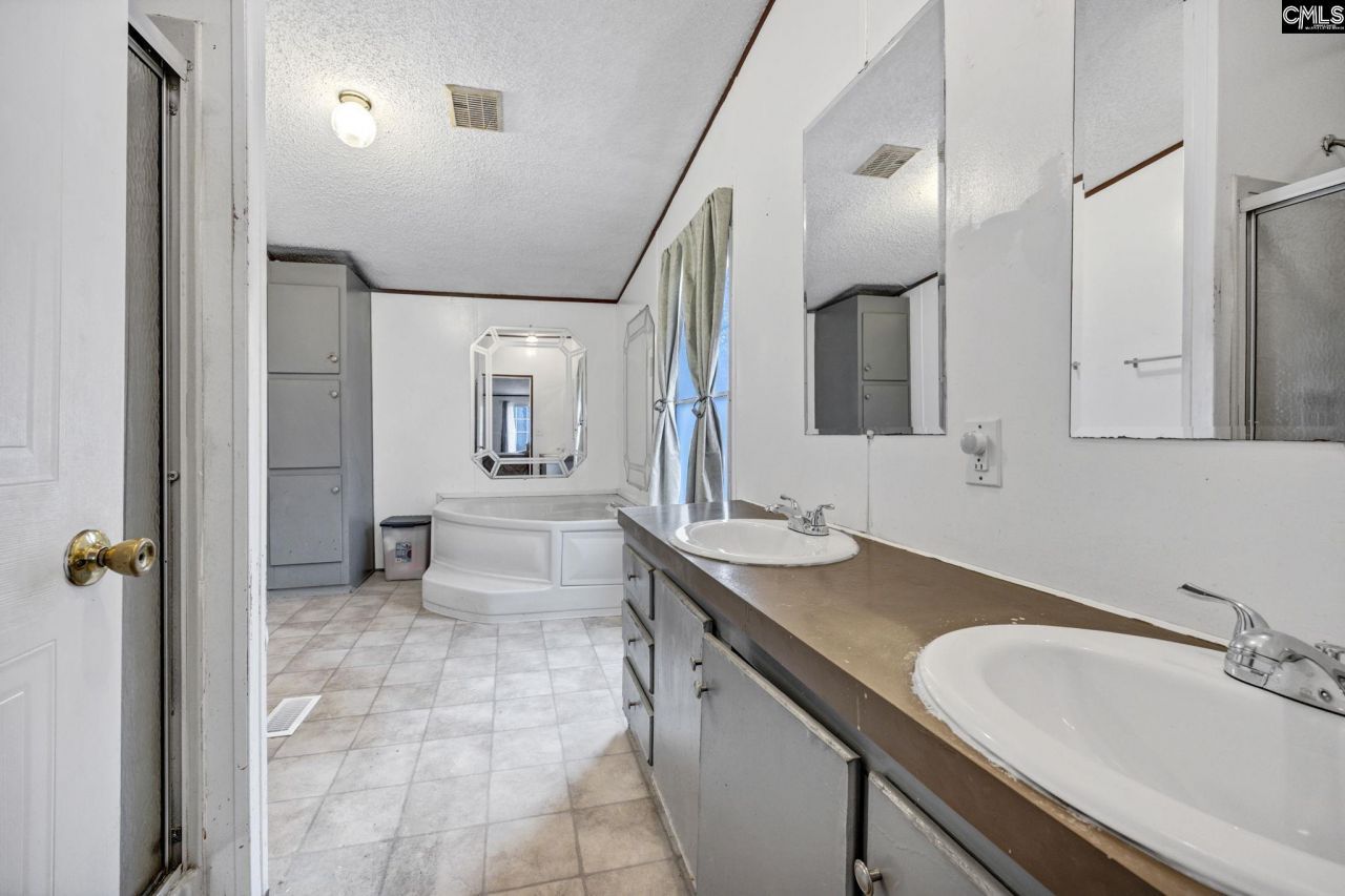 47 Belvis Road  Photo 21