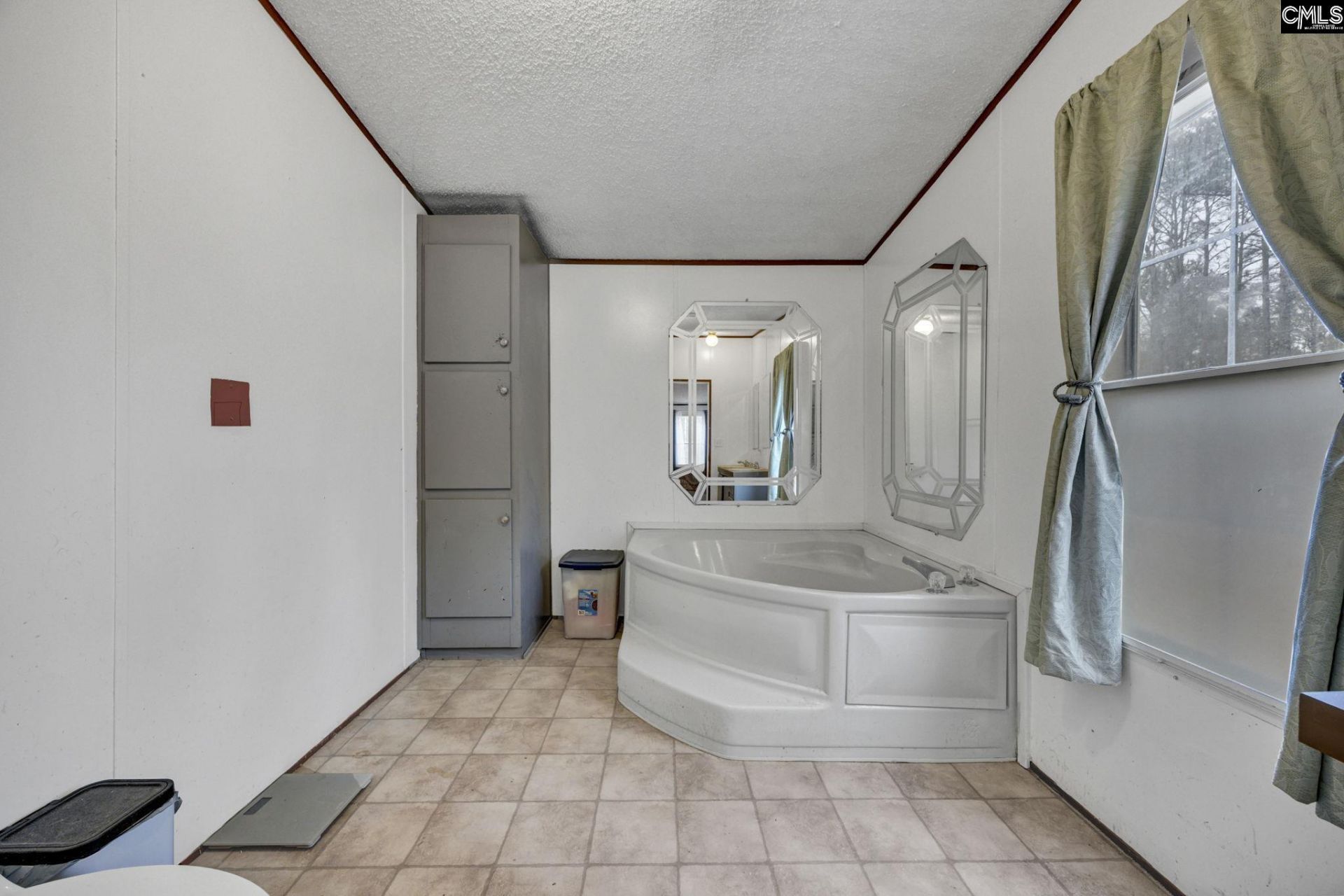 47 Belvis Road Photo 23
