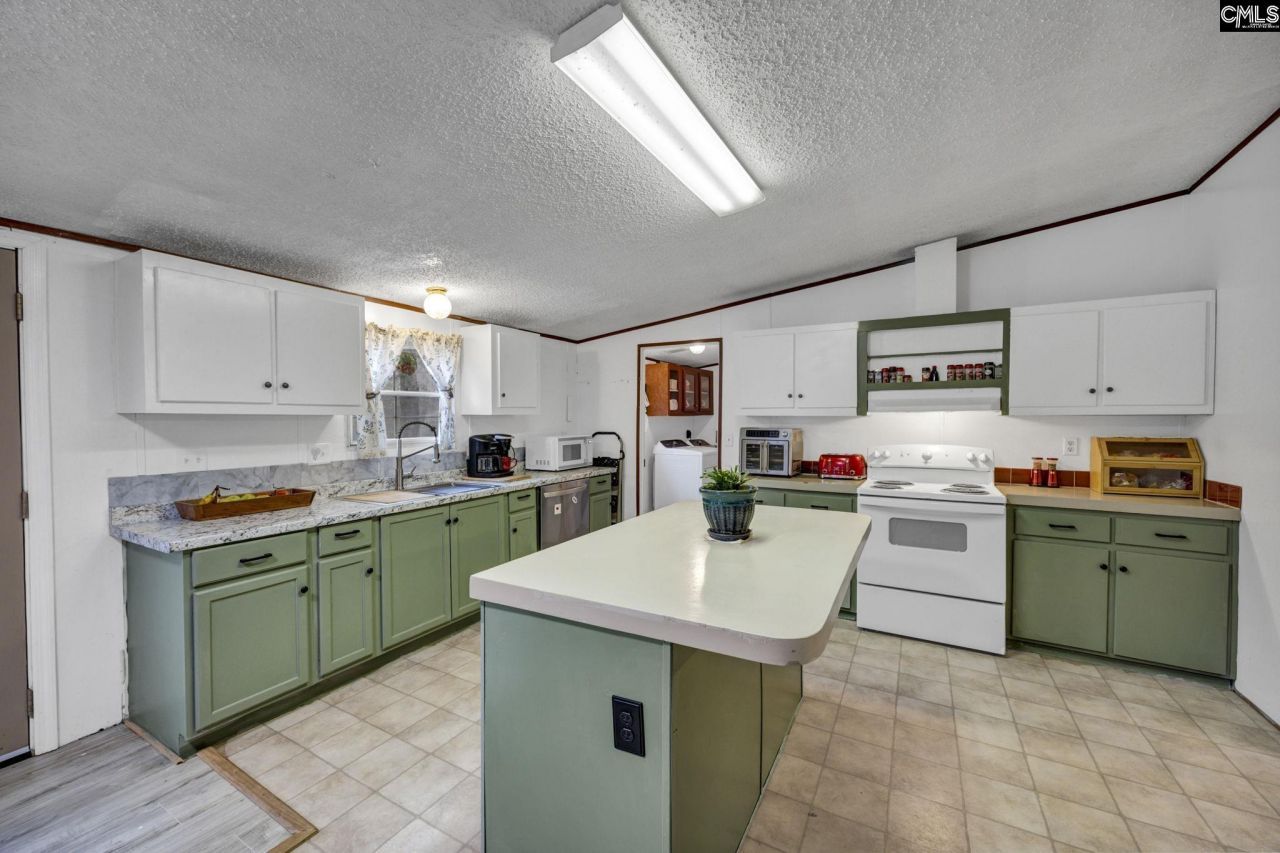 47 Belvis Road  Photo 8