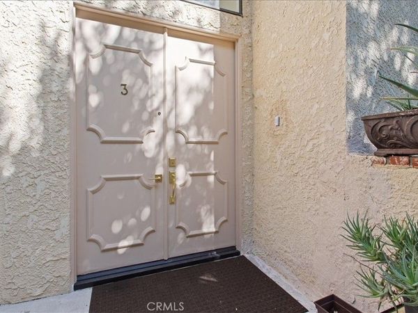 5727 ETIWANDA, Unit 3, Tarzana, CA 91364