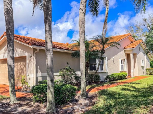 33 Sausalito Drive, Boynton Beach, FL 33436