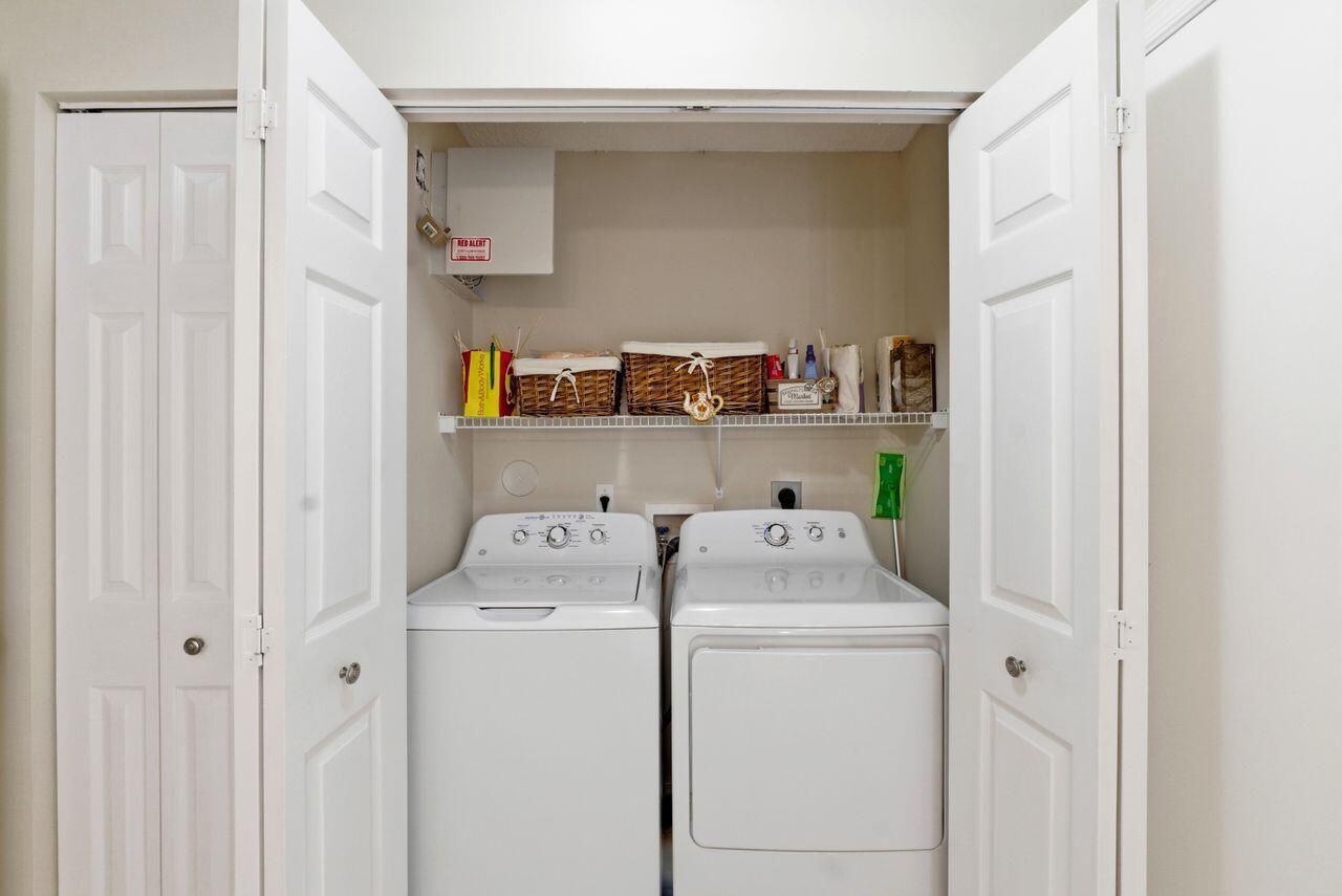 33 Sausalito Drive, Boynton Beach, FL 33436 Photo