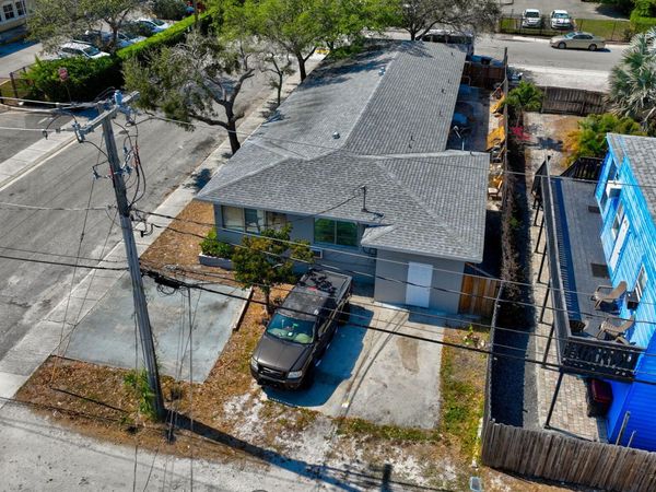 512 N 9th Avenue N, Lake Worth Beach, FL 33460