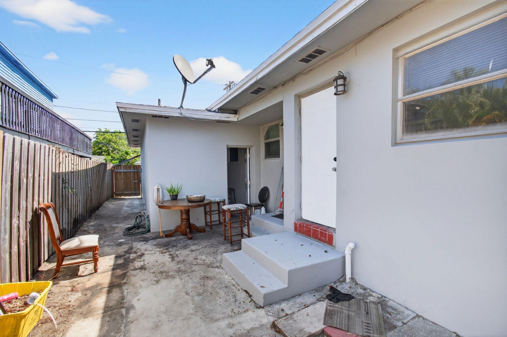 512 N 9th Avenue N, Lake Worth Beach, FL 33460 Photo