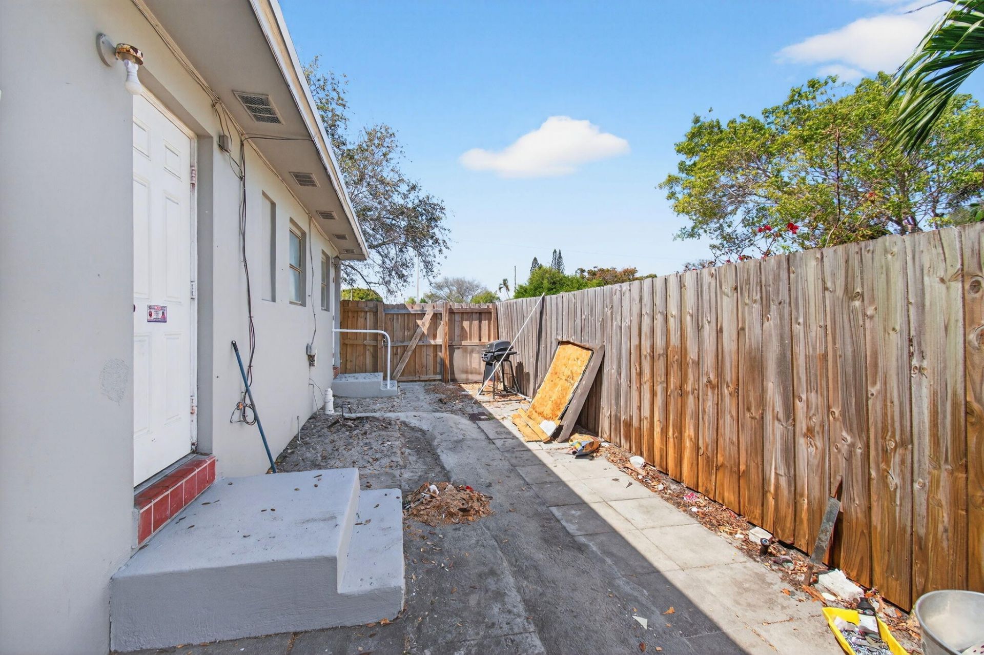 512 N 9th Avenue N, Lake Worth Beach, FL 33460 Photo