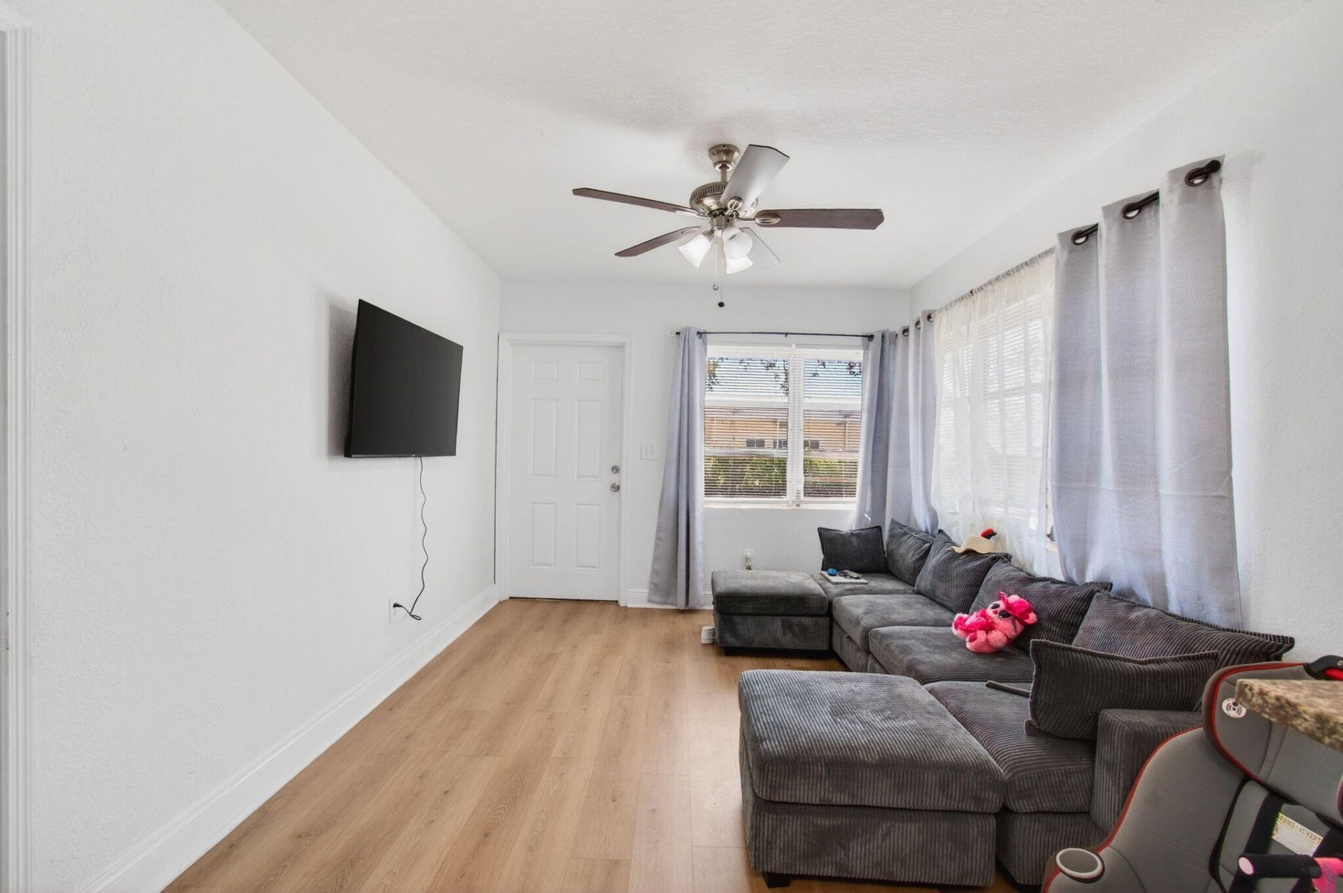 512 N 9th Avenue N, Lake Worth Beach, FL 33460 Photo