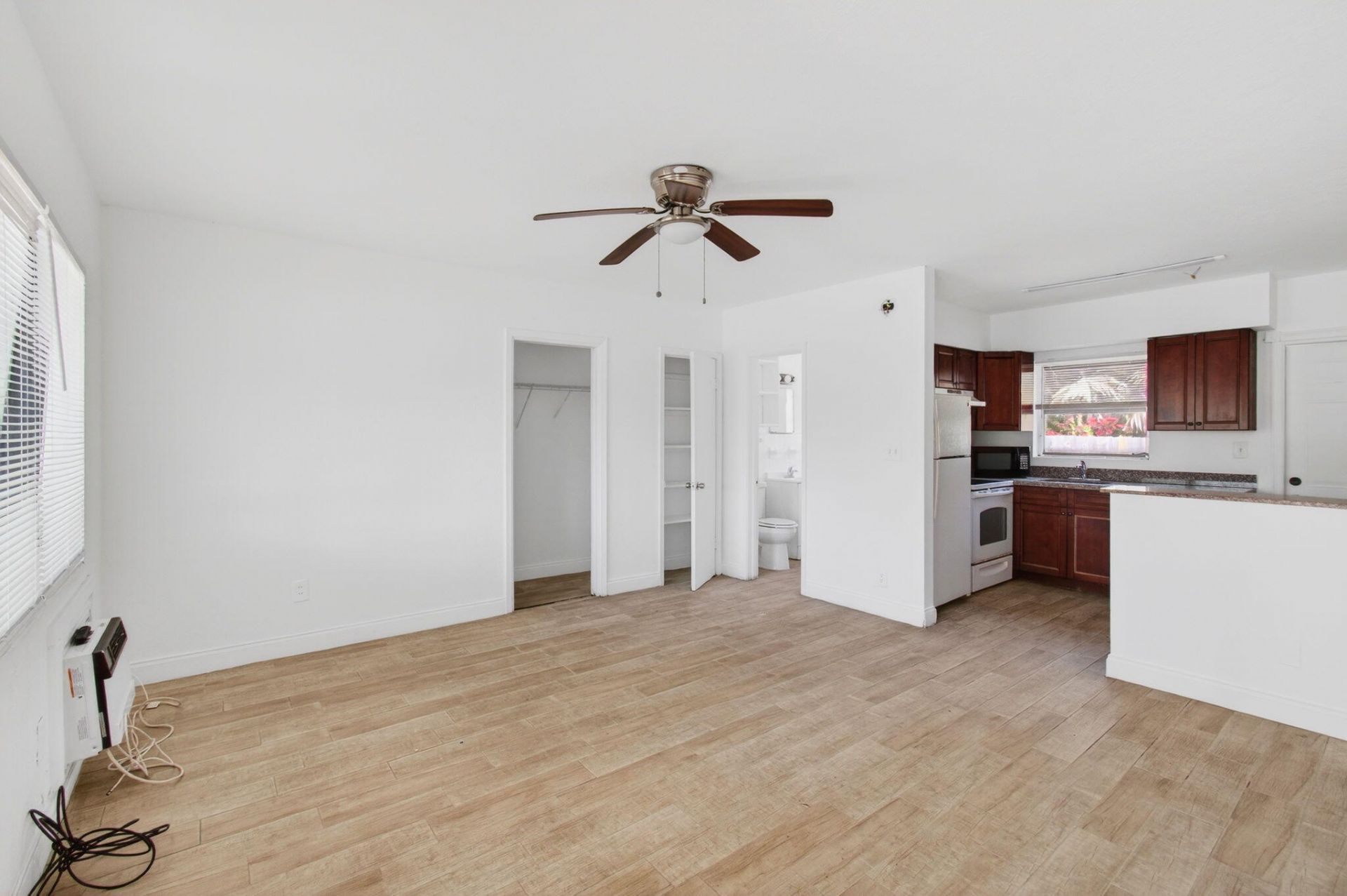 512 N 9th Avenue N, Lake Worth Beach, FL 33460 Photo