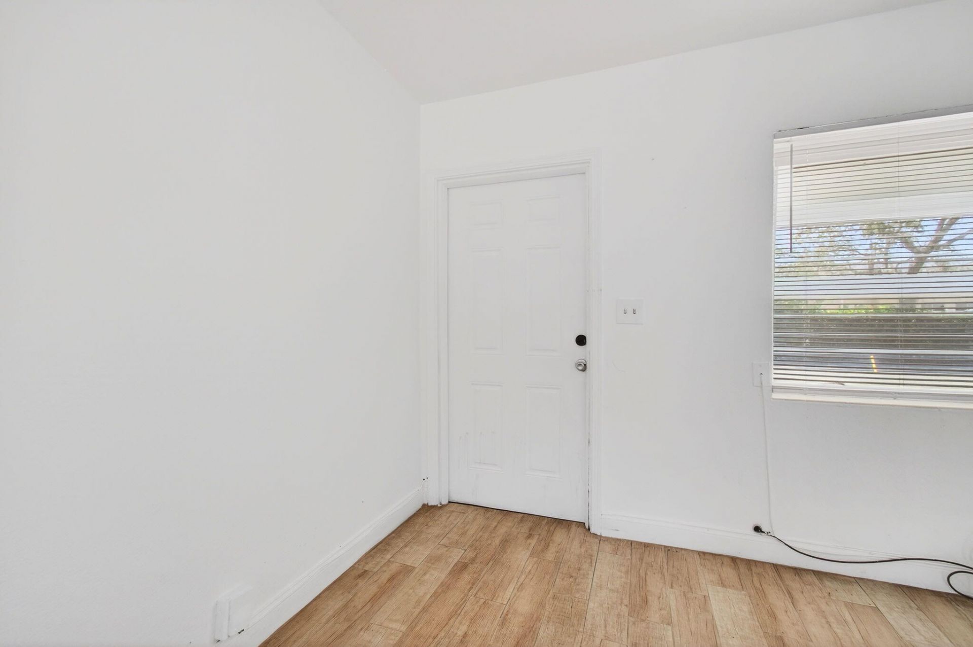 512 N 9th Avenue N, Lake Worth Beach, FL 33460 Photo