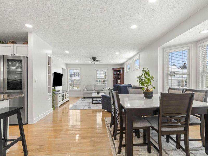 8483 Olenbrook Drive, Lewis Center, OH 43035 Photo 12