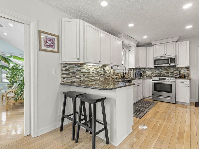 8483 Olenbrook Drive, Lewis Center, OH 43035 Photo 14