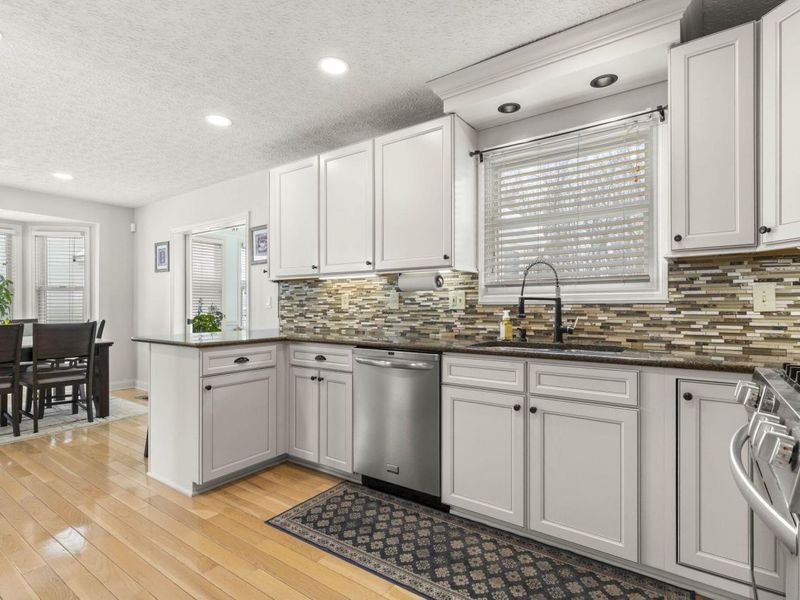 8483 Olenbrook Drive, Lewis Center, OH 43035 Photo 17