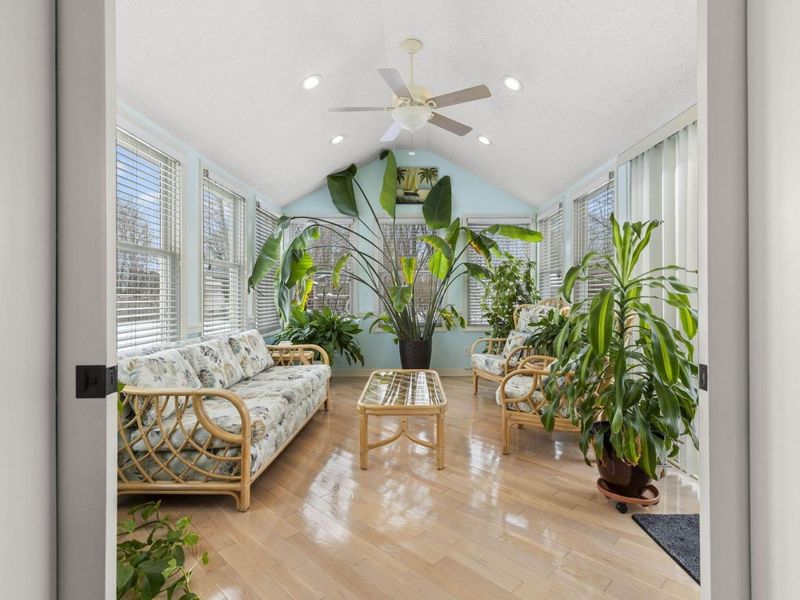 8483 Olenbrook Drive, Lewis Center, OH 43035 Photo 18