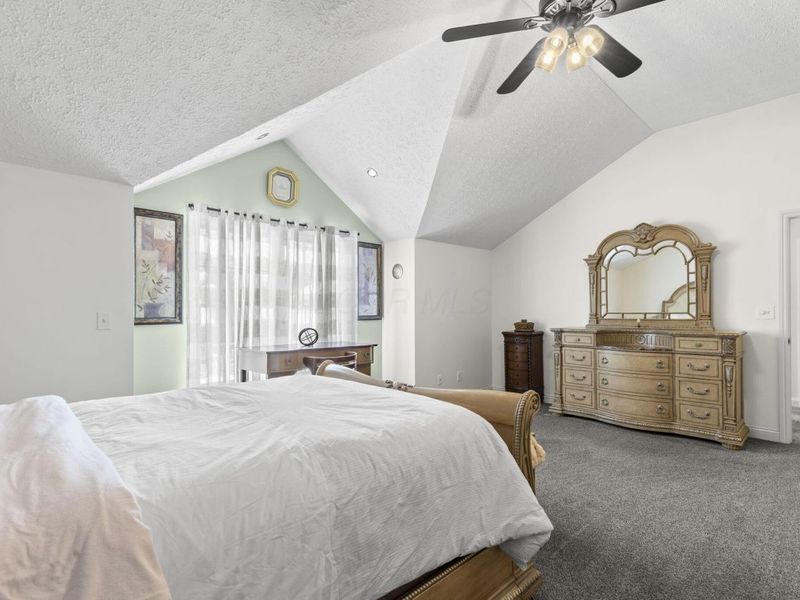 8483 Olenbrook Drive, Lewis Center, OH 43035 Photo 23