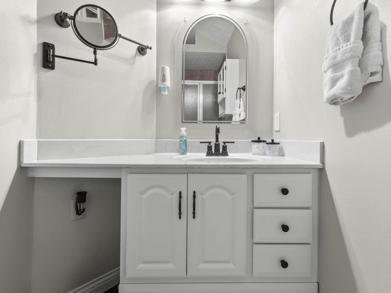 8483 Olenbrook Drive, Lewis Center, OH 43035 Photo 27