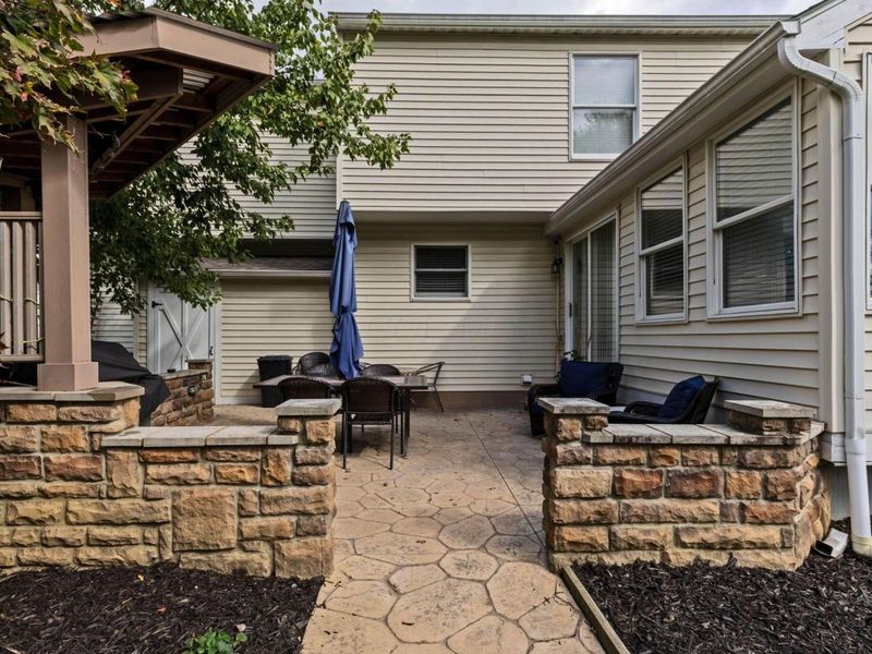 8483 Olenbrook Drive, Lewis Center, OH 43035 Photo 43