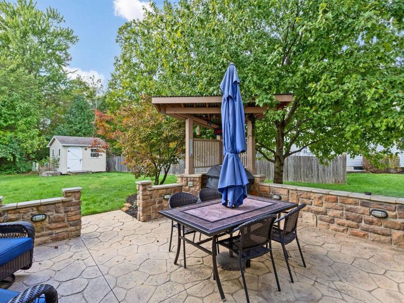 8483 Olenbrook Drive, Lewis Center, OH 43035 Photo 46