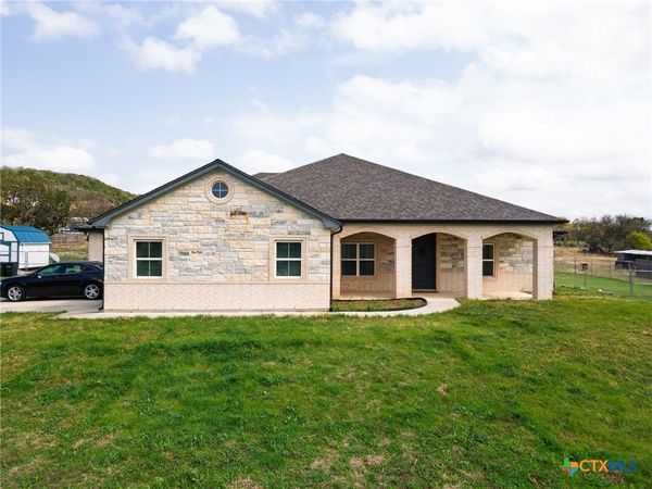 2662 Snow Road , Kempner, TX 76539