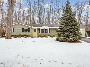 212 Creekwood Drive , Greece, NY 14626