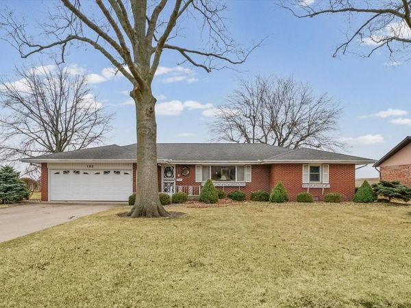 103 S Blue Spruce Lane, Onarga, IL 60955