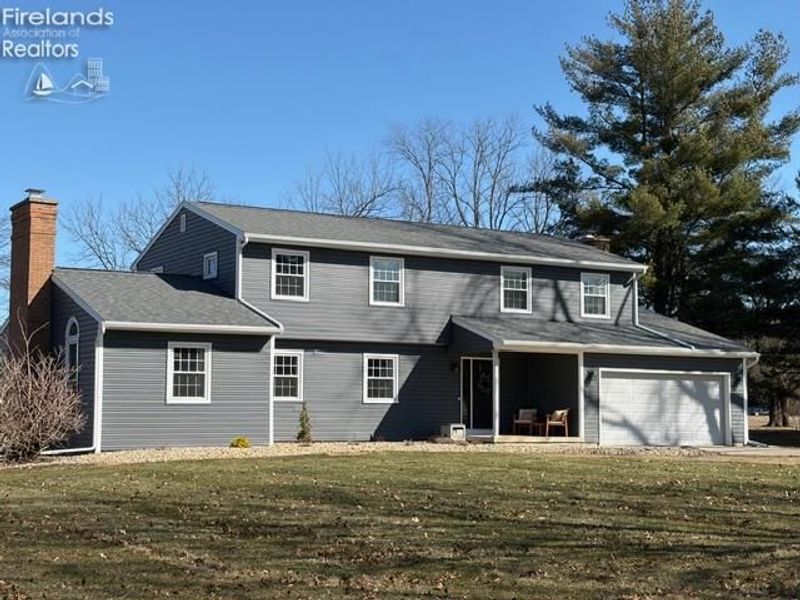 145 W. Woodmere Drive, Tiffin, OH 44883 Photo 1