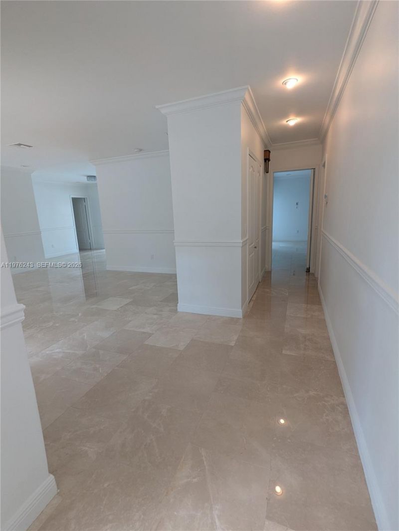 5920 Maynada St, Unit 5920, Coral Gables, FL 33146 Photo