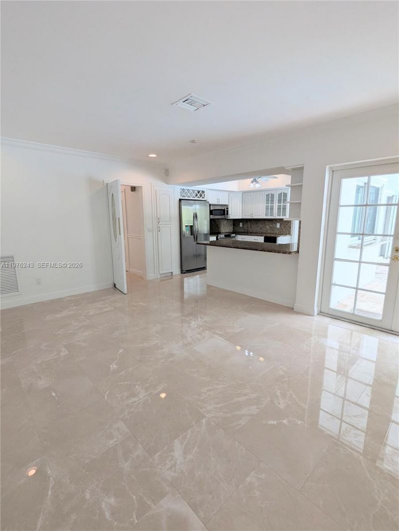 5920 Maynada St, Unit 5920, Coral Gables, FL 33146 Photo