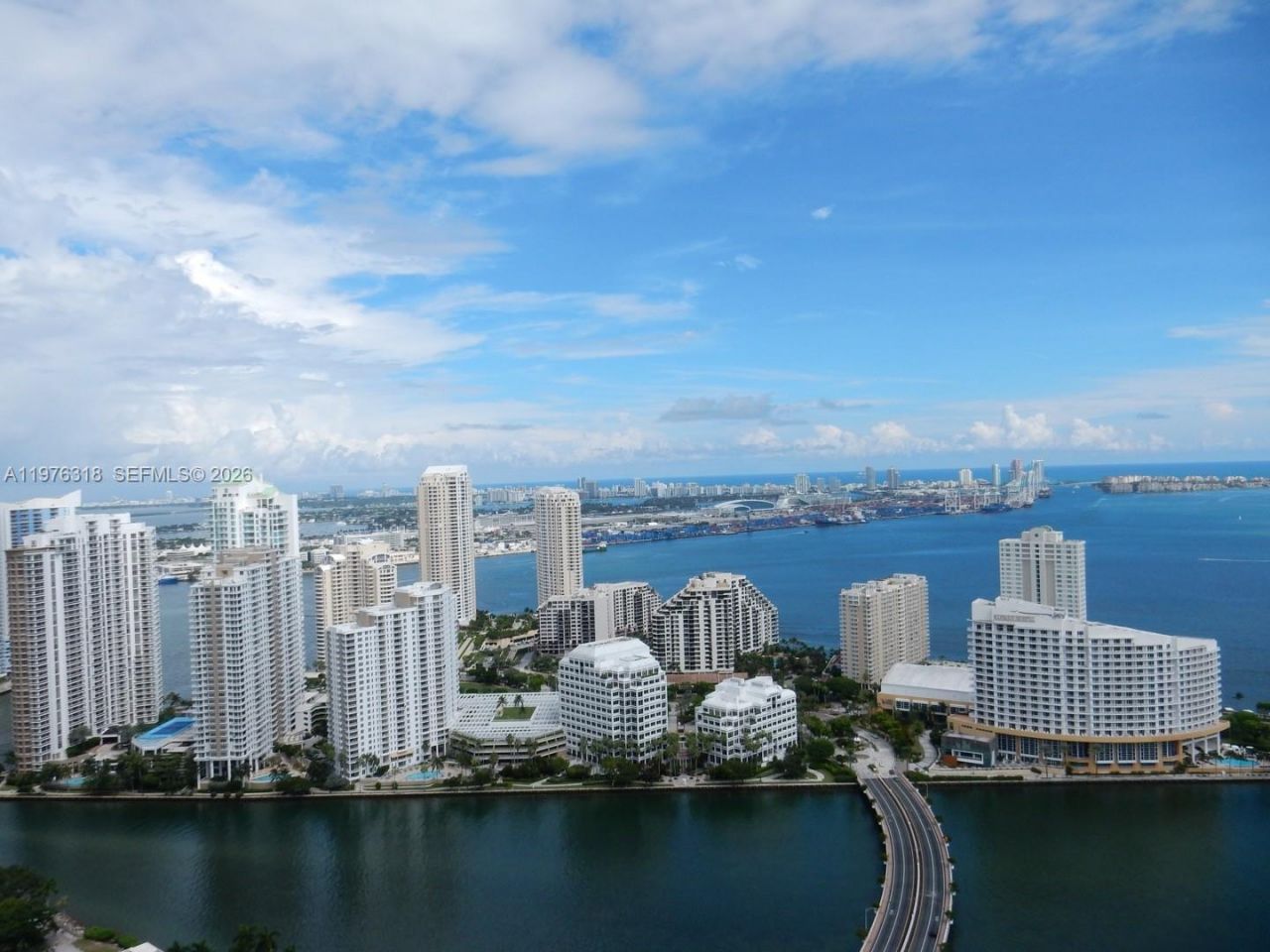 950 Brickell Bay Dr, Unit 4508, Miami, FL 33131 Photo