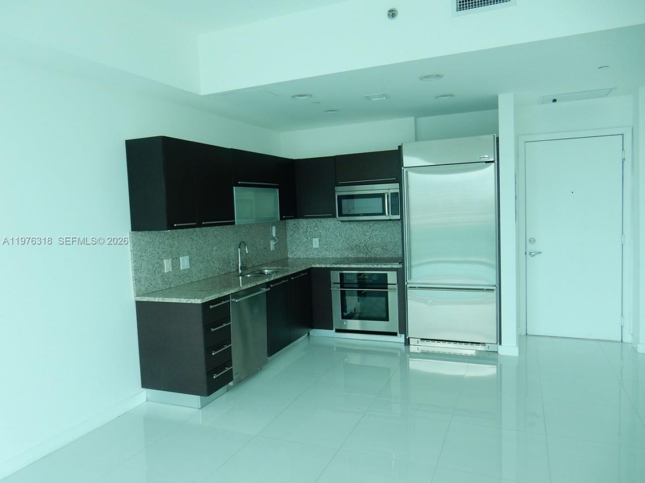 950 Brickell Bay Dr, Unit 4508, Miami, FL 33131 Photo