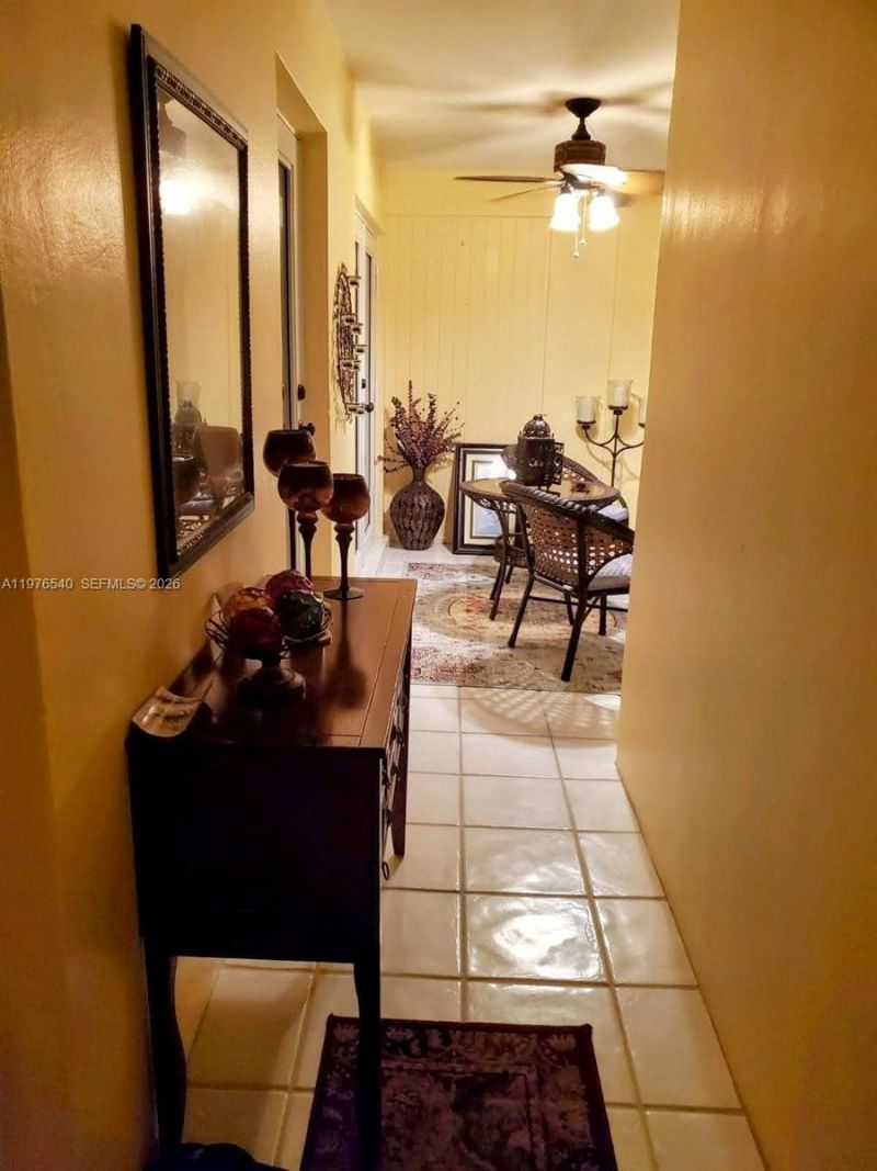 2431 SW 82nd Ave, Unit 305, Davie, FL 33324 Photo