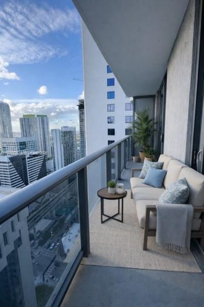 55 SW 9th St , Unit 3307, Miami, FL 33130 Photo