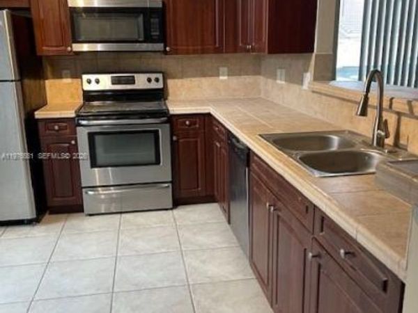 1733 Village Blvd , Unit 111, West Palm Beach, FL 33409