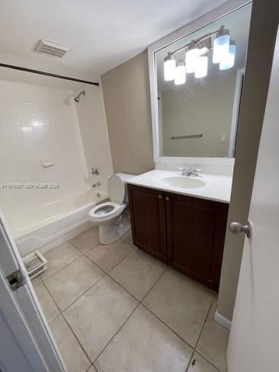 1733 Village Blvd , Unit 111, West Palm Beach, FL 33409 Photo
